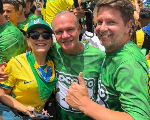Wellington Fagundes participa de ato pró-Flávio Bolsonaro na Avenida Paulista