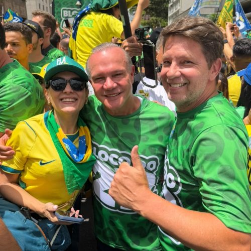 Wellington Fagundes participa de ato pró-Flávio Bolsonaro na Avenida Paulista