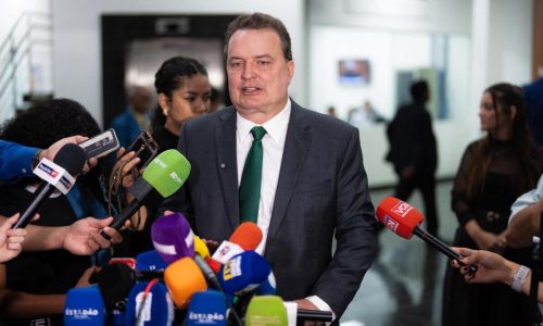 Max Russi elogia trabalho da CPI da Saúde e destaca importância da transparência sobre OSS