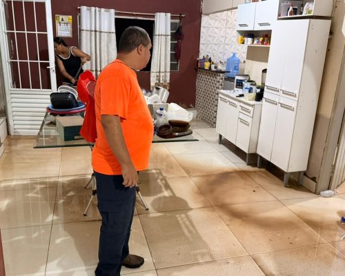 Temporal com mais de 100 mm de chuva causa alagamentos e deixa casas atingidas em Cuiabá