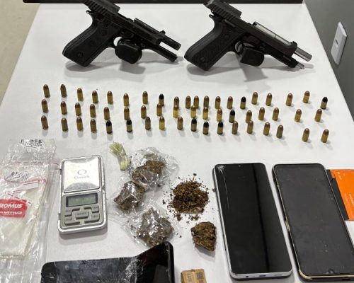 Dupla é presa com droga e arma de uso restrito após tentativa de fuga em Guarantã do Norte