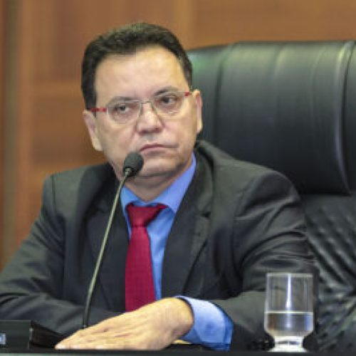 Botelho projeta baixa renovação na ALMT e aposta na manutenção da maioria dos atuais deputados