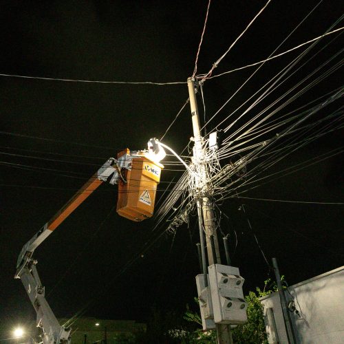 Cuiabá supera 16 mil luminárias de LED e acelera transformação da iluminação pública nos bairros