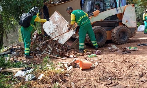 Força-tarefa remove 10 toneladas de lixo na região do CPA