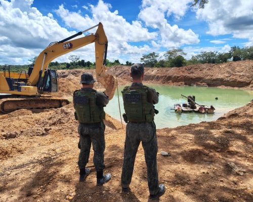 Garimpo ilegal é fechado pela Polícia Ambiental no norte de MT