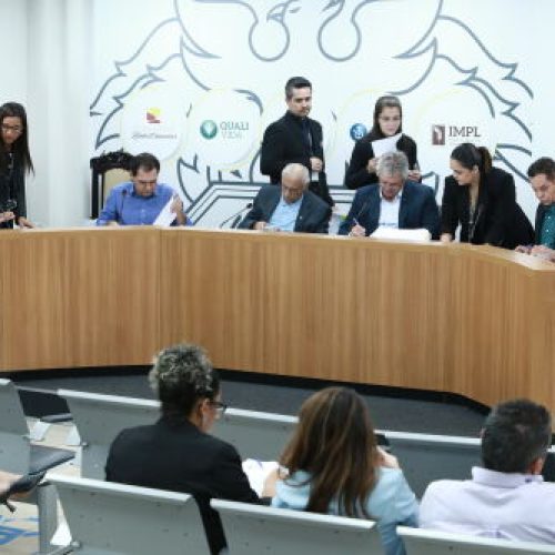 CCJR da ALMT analisa 66 matérias e emite parecer sobre 53 propostas em reunião desta terça-feira