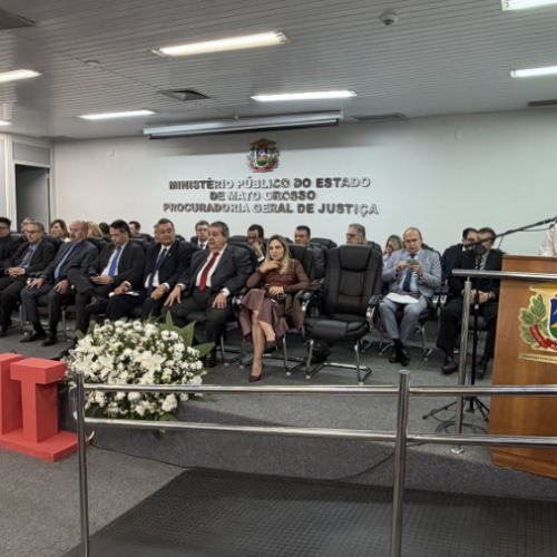 Ana Luiza Peterlini toma posse como procuradora de Justiça e defende independência, equidade e proteção ambiental