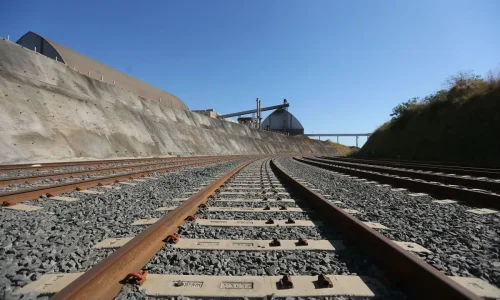 Ferrovia de Mato Grosso começa operação e promete revolucionar escoamento da safra