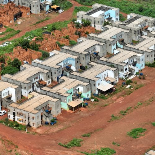 Facção tenta criar “complexo” em Várzea Grande e polícia desarticula grupo em operação