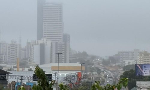Frente fria derruba temperaturas e muda cenário climático em Cuiabá e Chapada no fim de semana