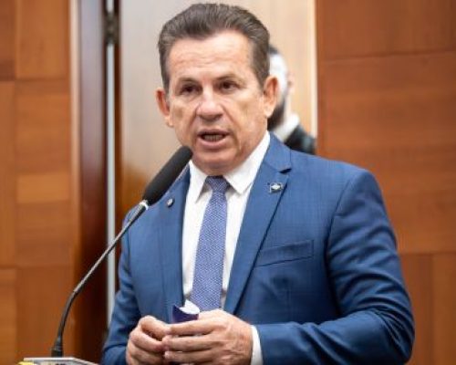 Mauro Mendes anuncia renúncia ao governo para disputar o Senado