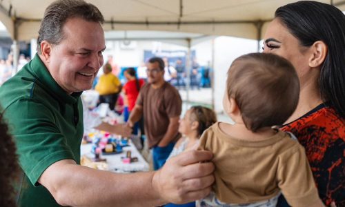 Max Russi leva mais de 40 serviços gratuitos ao bairro Itamaraty, em Cuiabá