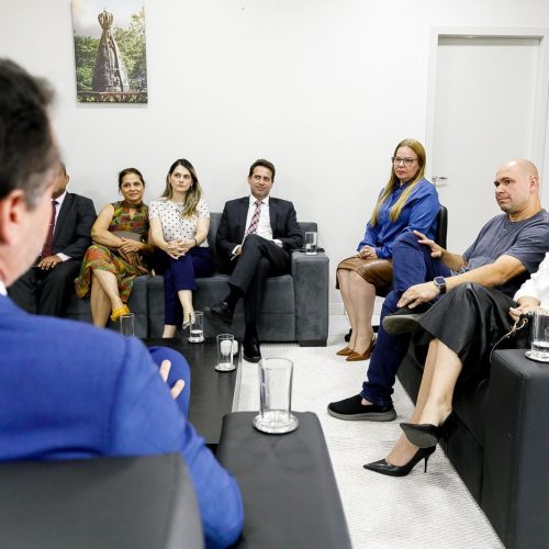 Câmara aprova projeto que garante adicional de insalubridade a servidores da Saúde após articulação de Paula Calil