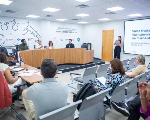 Cuiabá enfrenta pressão na saúde mental infantil e tem déficit de atendimento especializado