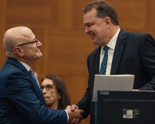 Max empossa Pivetta e destaca “desenvolvimento do estado” na despedida de Mauro