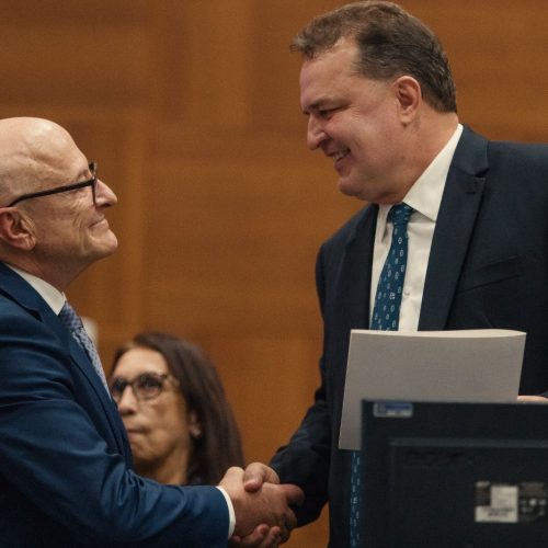 Max empossa Pivetta e destaca “desenvolvimento do estado” na despedida de Mauro