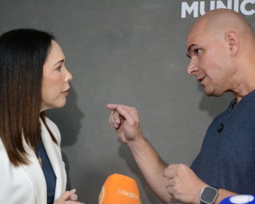 “Você é cínico”: Maysa Leão confronta Abilio em embate tenso na Câmara e coletiva é encerrada