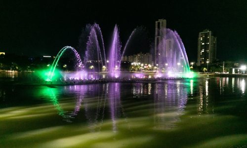 LUZ, ÁGUA E RENOVAÇÃO: Show das Águas volta a encantar público em Cuiabá após mais de 3 anos parado