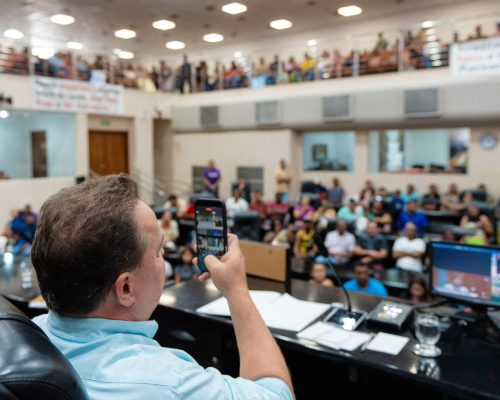 Max Russi articula solução humanitária para evitar despejo de milhares de famílias em Cuiabá