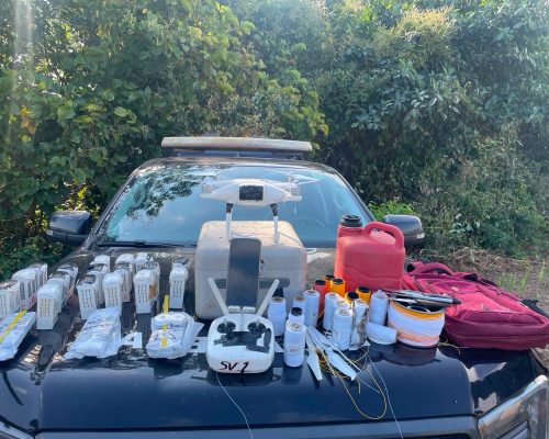 Operação de campana na Penitenciária Mata Grande apreende materiais lançados por drone e mira combate ao crime organizado