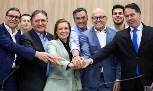 Governo, Ministério Público, TCE e Prefeitura firmam TAC para resolver problema da água em Várzea Grande