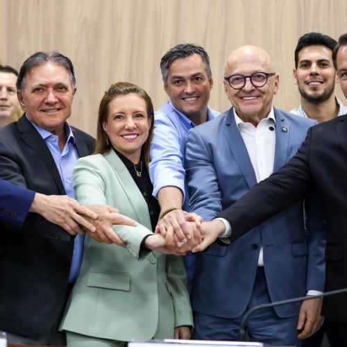 Governo, Ministério Público, TCE e Prefeitura firmam TAC para resolver problema da água em Várzea Grande