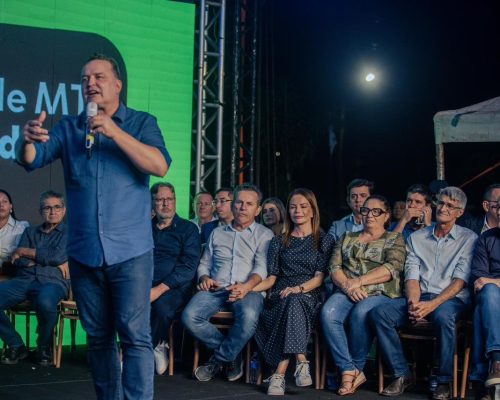 Max Russi celebra a inauguração do Hospital Regional de Alta Floresta