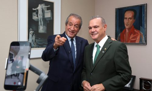 Brasília/ DF - 18/03/2026 - REUNIÕES INTERNAS - O Presidente Nacional do Partido Liberal, Valdemar Costa Neto, recebe em seu gabinete em Brasília/ DF o Senador Wellington Fagundes (PL/MT).
Foto.: Beto Barata/ PL