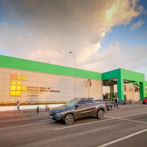 IFMT abre concurso com 43 vagas e salários de até R$ 14,9 mil; inscrições começam dia 20