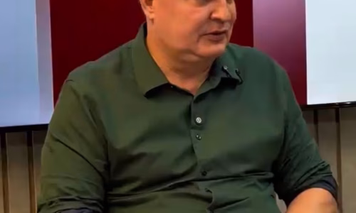 MAX RUSSI