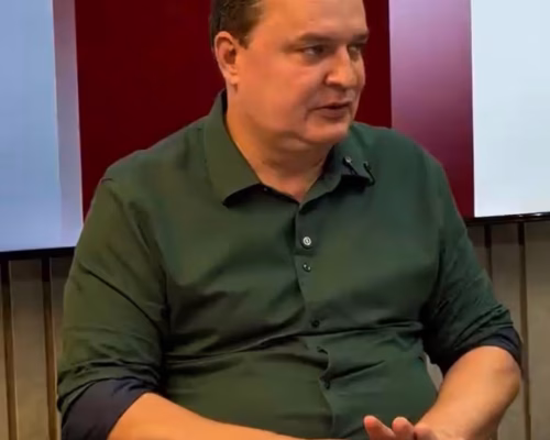 MAX RUSSI