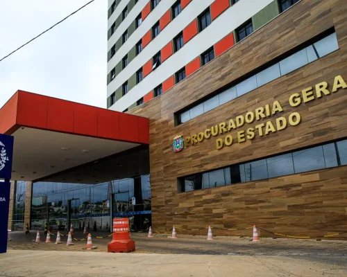 Auxílios milionários da PGE de Mato Grosso somam R$ 65 milhões e são questionados no STF