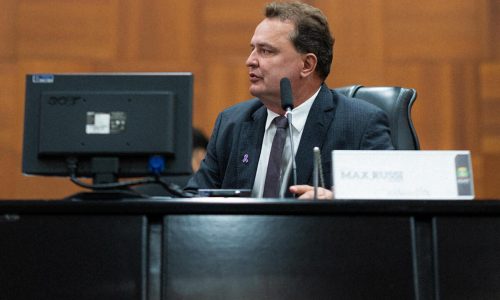 Max Russi admite polêmica em projeto que limita salário de dirigentes sindicais afastados pelo Estado