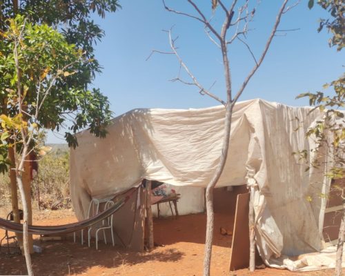 Três pessoas são detidas pela Polícia Civil por invasão de terra em Chapada dos Guimarães