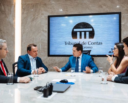 Max Russi lidera ação com TCE e pede suspensão de consignados suspeitos por 120 dias