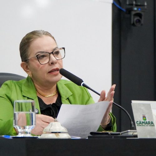 Paula Calil garante transparência e economia em contrato de veículos da Câmara de Cuiabá