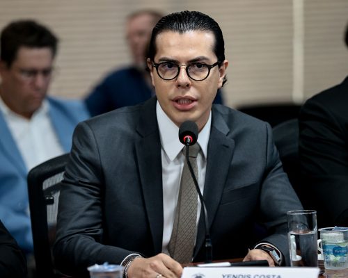 Mato-grossense toma posse na OAB do Distrito Federal