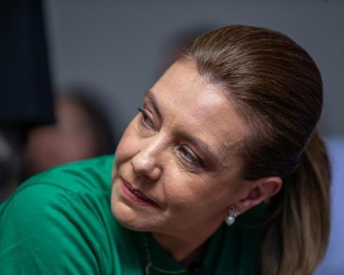 Atritos, crises e avanços: o turbulento primeiro ano da gestão Flávia Moretti em Várzea Grande