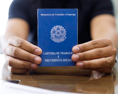 Sine de Cuiabá abre oito vagas para acompanhante de gestantes com salário de R$ 3,3 mil