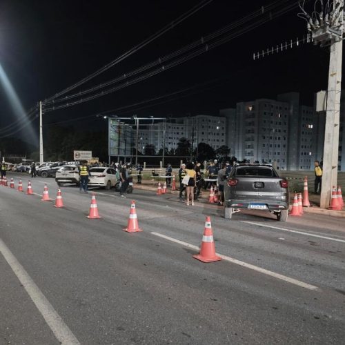 Operações Lei Seca no Carnaval prendem seis motoristas e removem 31 veículos em rodovias de MT