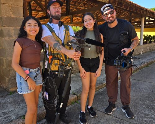 Irmãs cuiabanas brilham em filme infantil no streaming e revelam talento raro na música