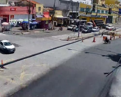 Trânsito é liberado após troca de asfalto em cruzamentos da Prainha, em Cuiabá