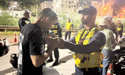 Lei Seca foca motociclistas e termina com prisões e dezenas de infrações em Cuiabá