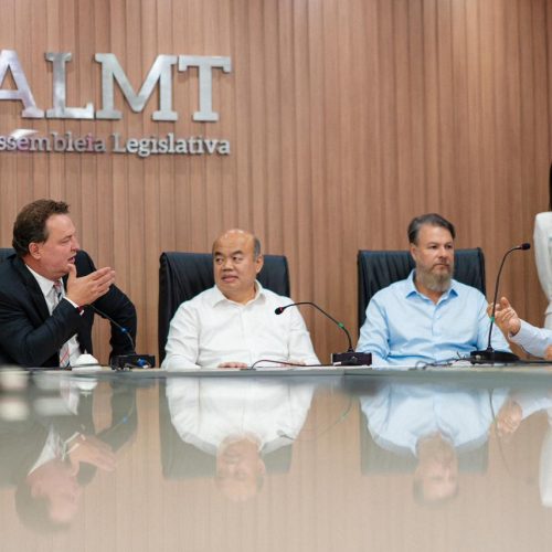 Presidente da ALMT Max Russi recebe delegação da Shandong Gold Mining