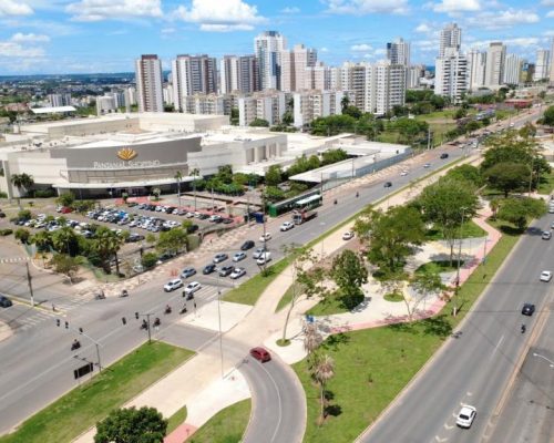 Obras de construção dos corredores do BRT
