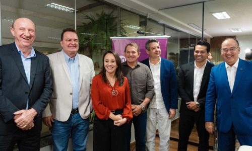 Max Russi articula “time de peso” com cúpula nacional do Podemos