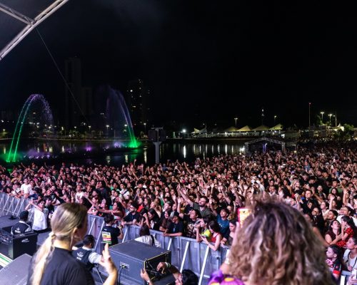 Fé, música e multidão marcam celebração dos 307 anos de Cuiabá no Parque das Águas