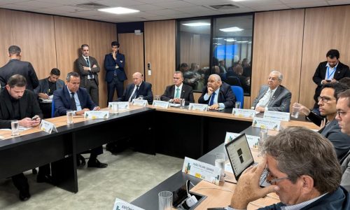 WELLINGTON FAGUNDES CELEBRA AVANÇO DA BR-242 APÓS NOVO PASSO DO IBAMA