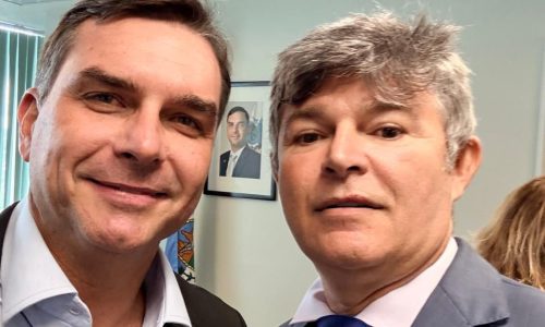 Flavio Bolsonaro e Medeiros 