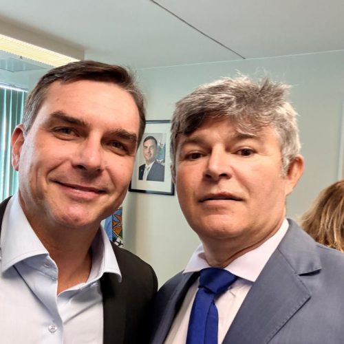 Flavio Bolsonaro e Medeiros 